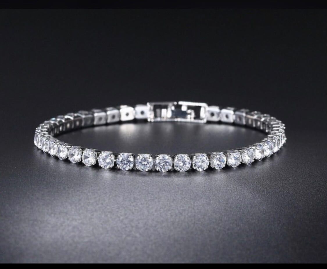 Luxury Fashion Bracelet Hand Chain For Men AndWomen Bracelet