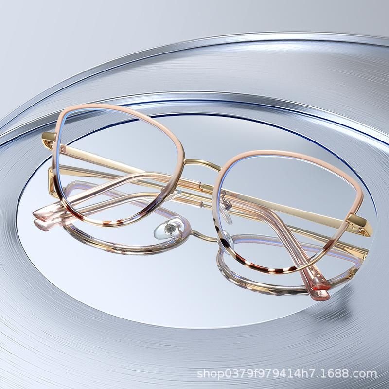 Anti Blue Light Cat Eye Eyeglasses/Prescription Glasses With A Case