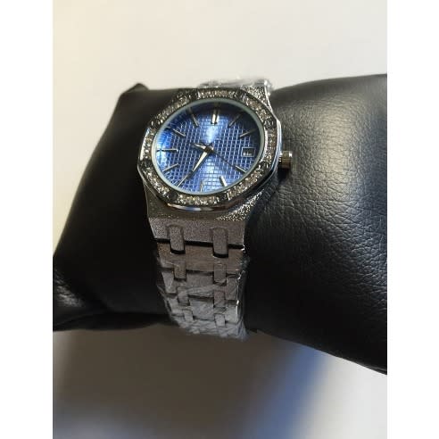 Luxury Steel Women's Bracelet Strap Wrist Watch - Silver