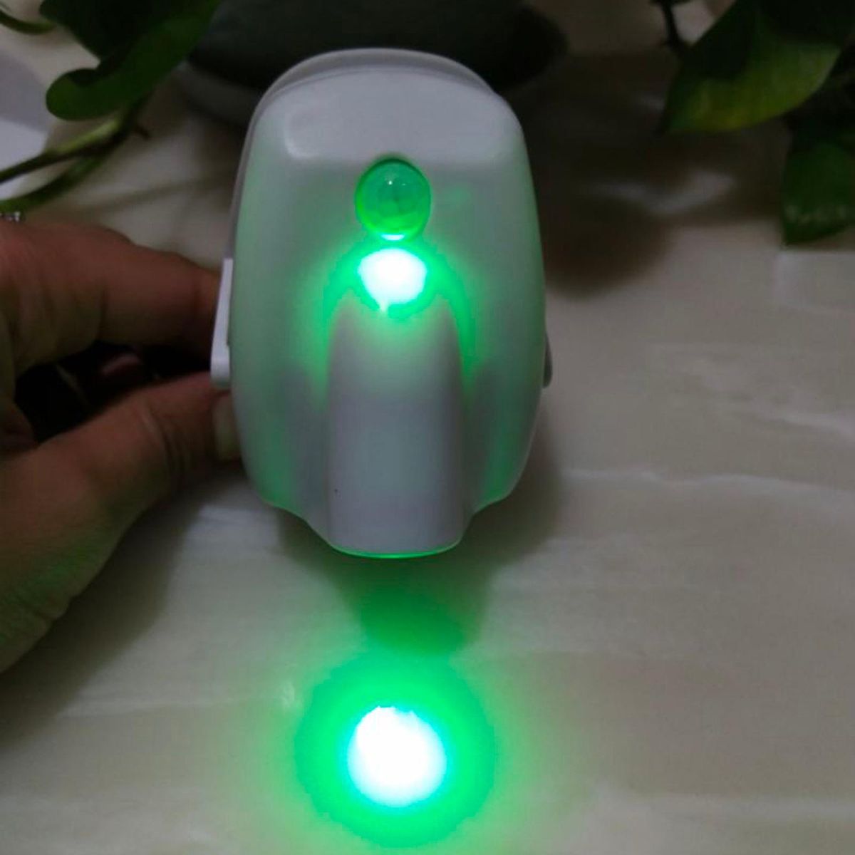 Toilet Seat Projection Lamp Toddler Potty Toilet Training Projector Lamp Human Body Induction Lamp LED Induction Toilet Lamp Green Light