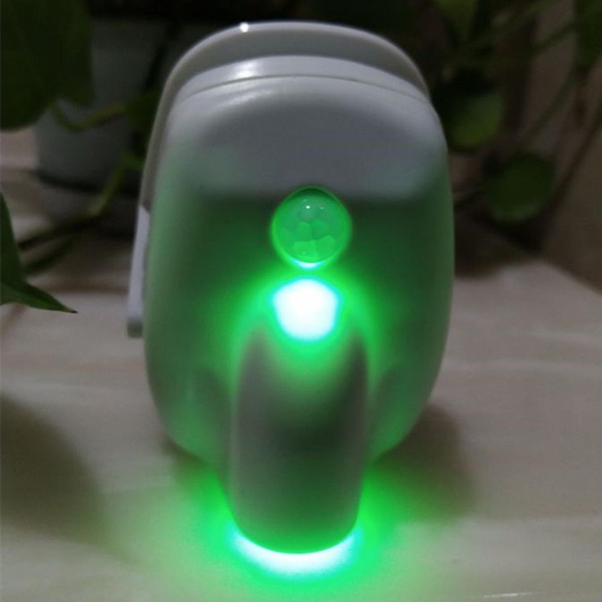 Toilet Seat Projection Lamp Toddler Potty Toilet Training Projector Lamp Human Body Induction Lamp LED Induction Toilet Lamp Green Light