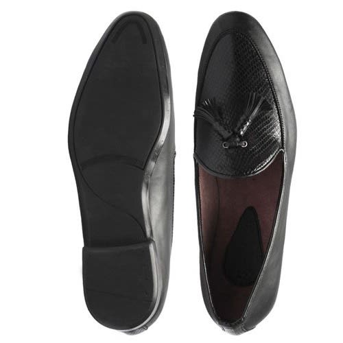Bi - Material Patterned Royal Shoe With Tassels - Black