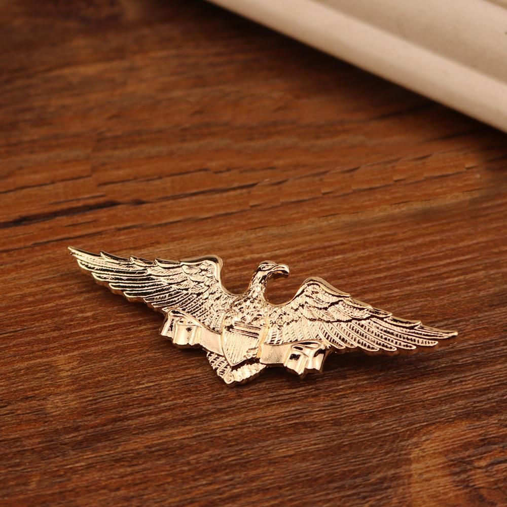 Men's Elegant Fashion  Eagle Brooch Pin Lapel Party