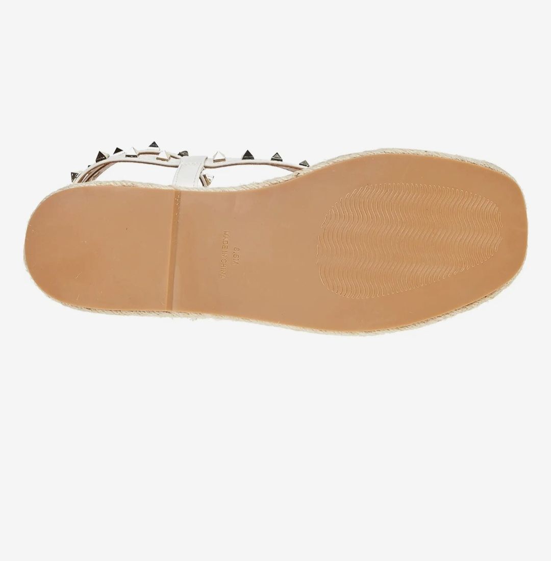 Beautiful Female Fashion Sandals With Gold Spikes (white)