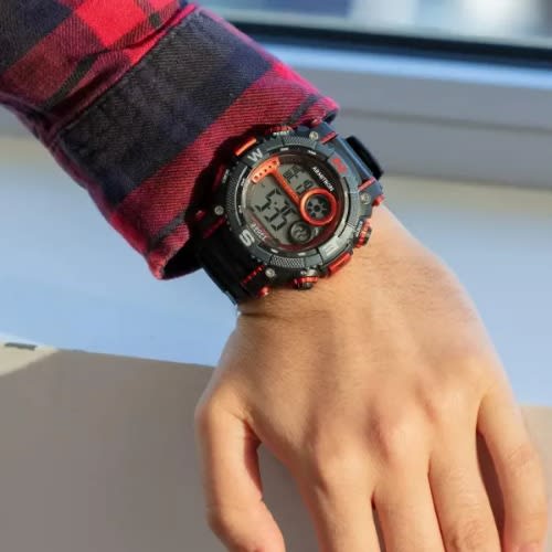 Sport Men’s Digital Chronograph Resin Strap Watch - 40/8284