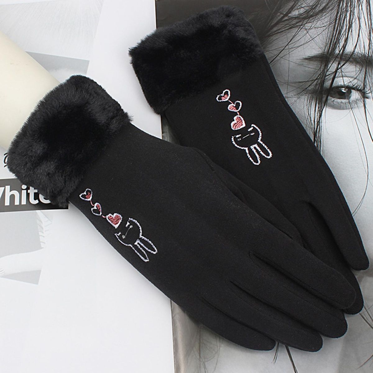 1 Pair Women Cute Fleece Lining Full Finger Warm Mittens Black