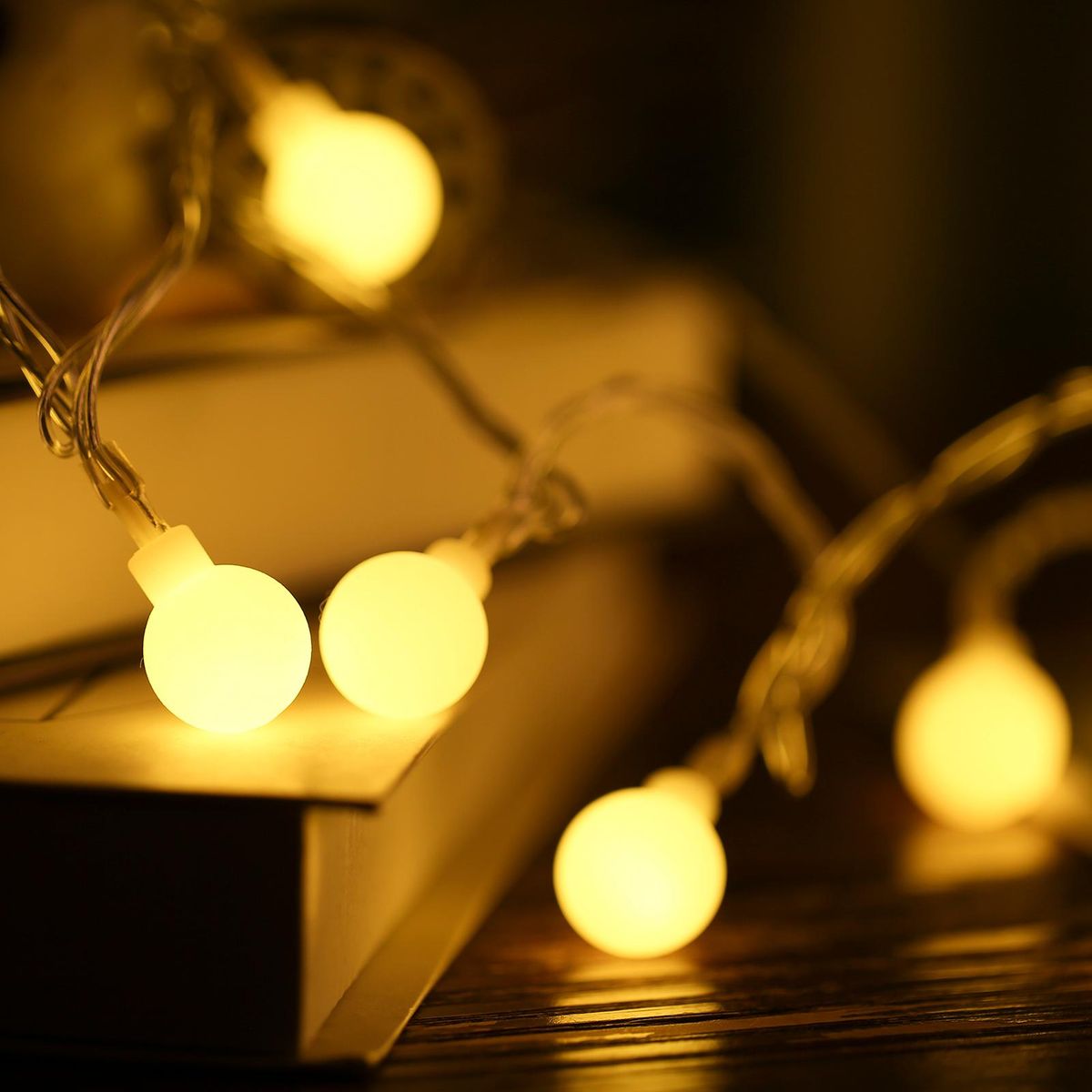Neoglint Plug-in Globe String Lights 18m/59.06ft 150 LEDs Ball Fairy Light with Controller Warm Lighting 8 Modes Timer Function Decorative for Indoor Outdoor Wedding Party Christmas Tree Garden