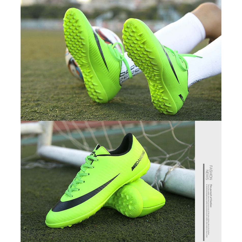 SPORT Men Football Training Boots-Green