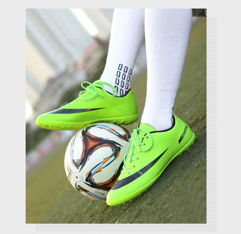 SPORT Men Football Training Boots-Green
