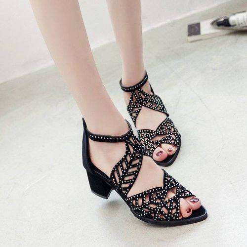 Ladies Moderate Block Heel Sandal With Diamond - Black