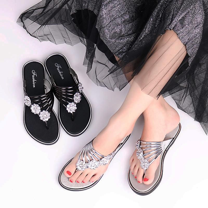 Ladies Slippers Summer Flat Sandals Casual Diamond Flip Flops-Silver
