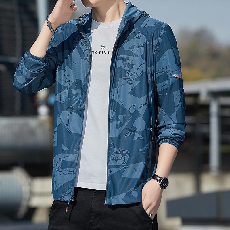 Men Summer Skin Coats Mens Breathable Light Thin Sun Protection UV Proof Casual Jacket Hooded Outdoor Windbreaker Male Clothing