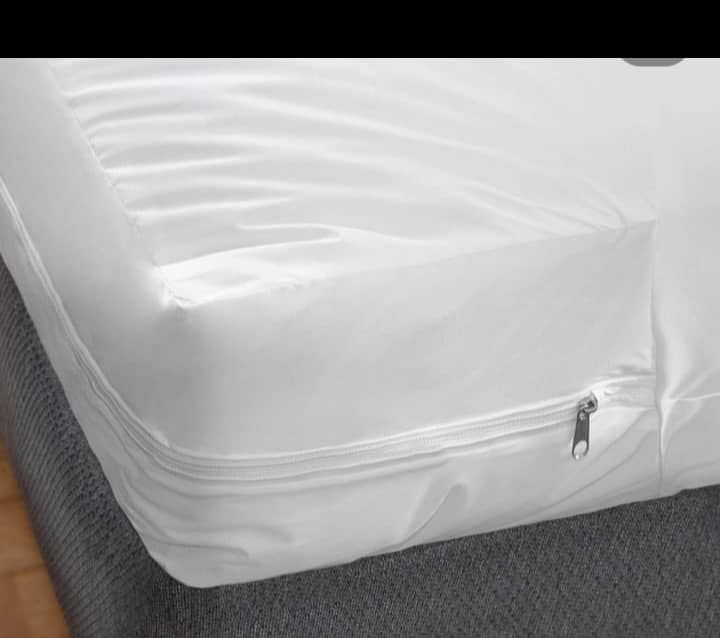 Bedcovers With Zip White Color 6/6
