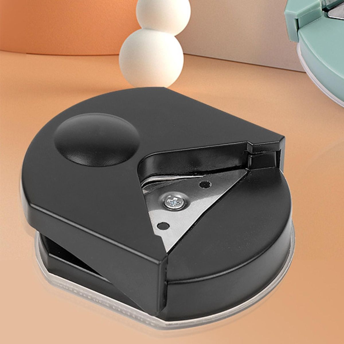 Corner Rounder Punch R4mm Invitations Photo