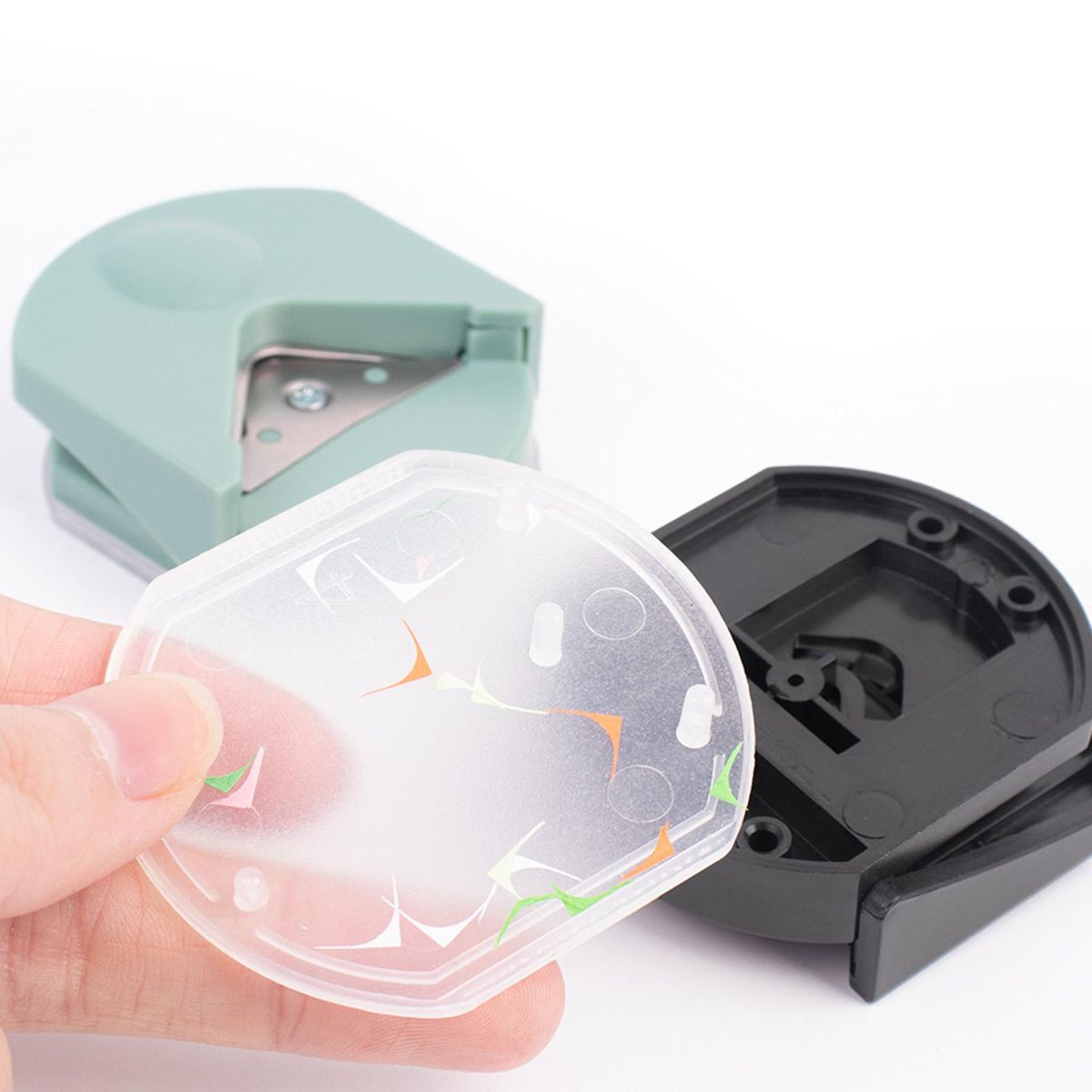 Corner Rounder Punch R4mm Invitations Photo