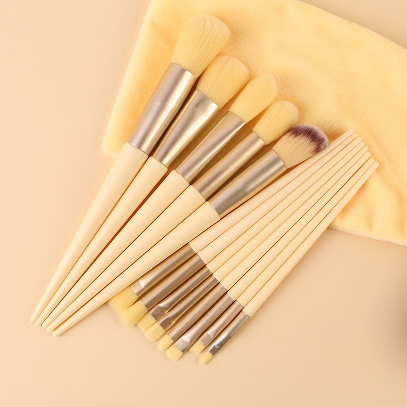 Makeup Brush Set 13 Pcs For Powder Concealers Eye Shadows