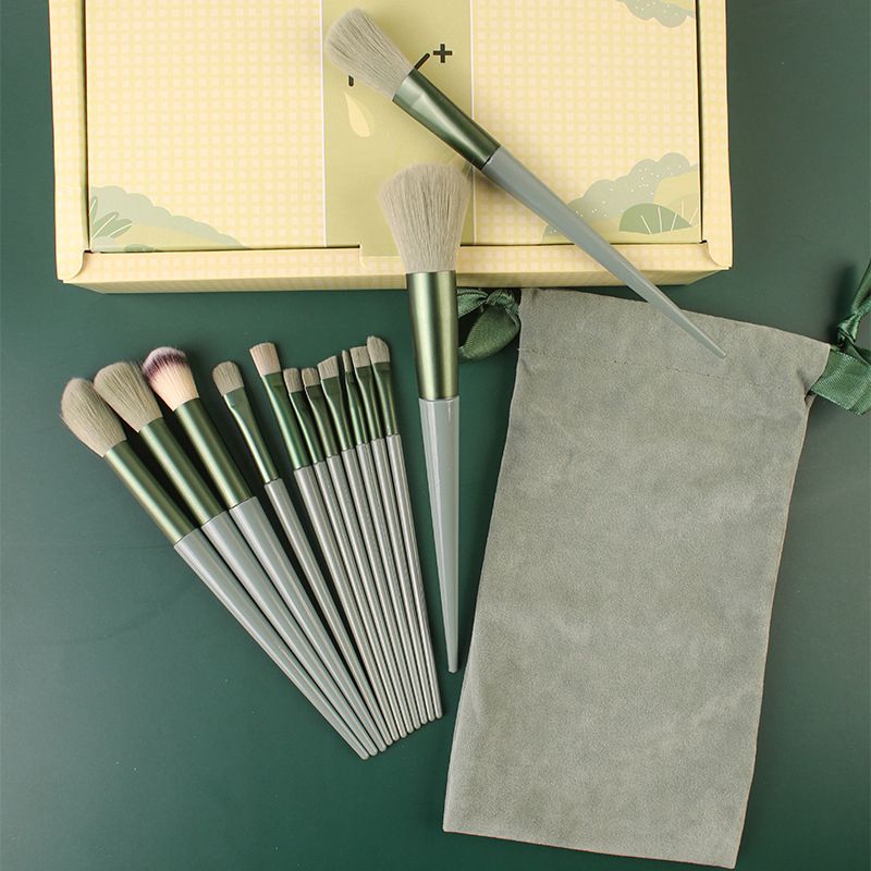 Makeup Brush Set 13 Pcs For Powder Concealers Eye Shadows