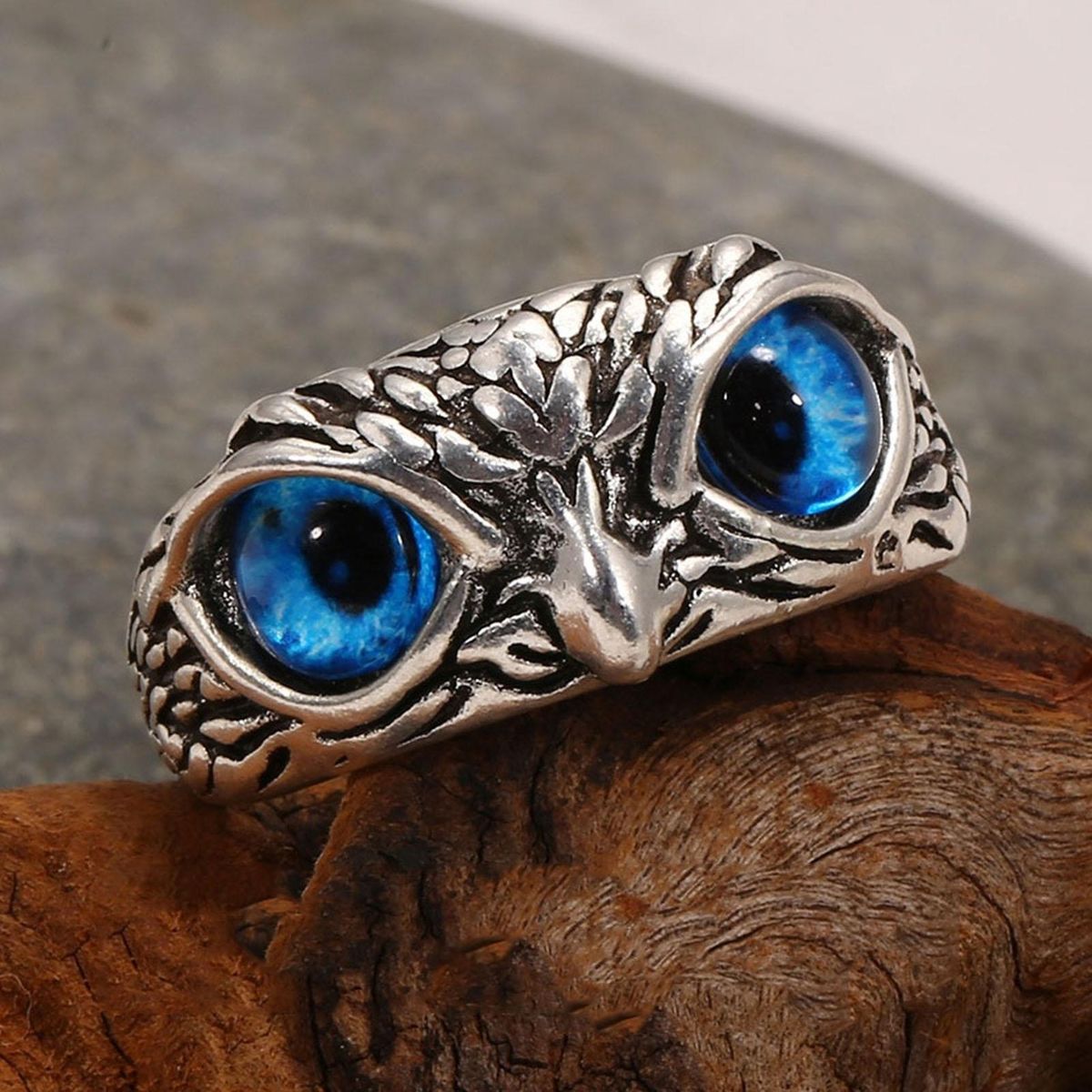 Ultralight Adjustable Owl Ring with Big Eyes Simple for Engagement Blue