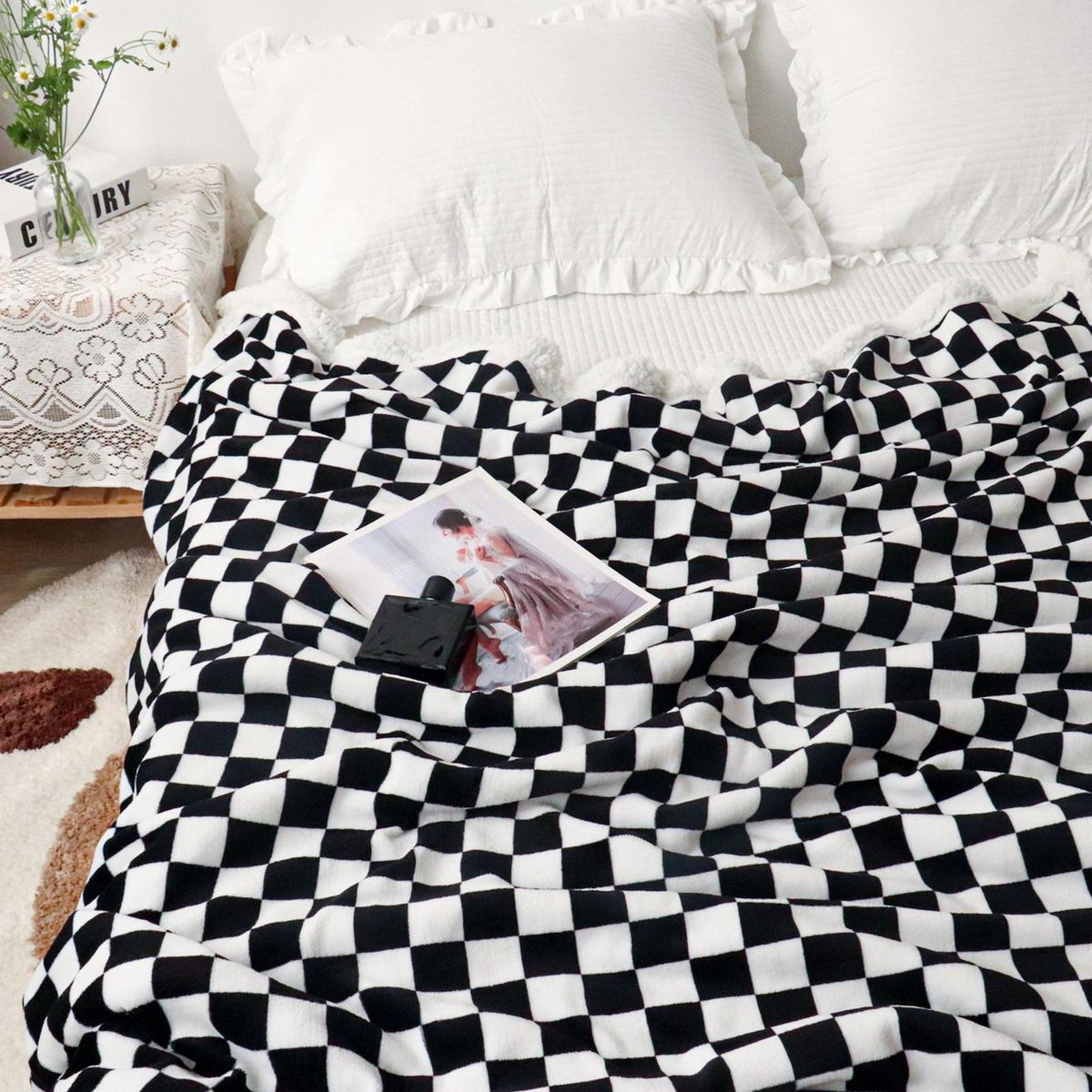 Throw Blanket Winter Watching TV Sofa Leisure Blanket Quilt Black