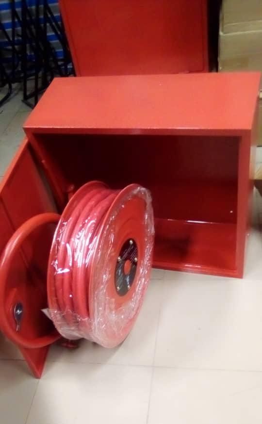 SWINGING ARMS HOSE REEL