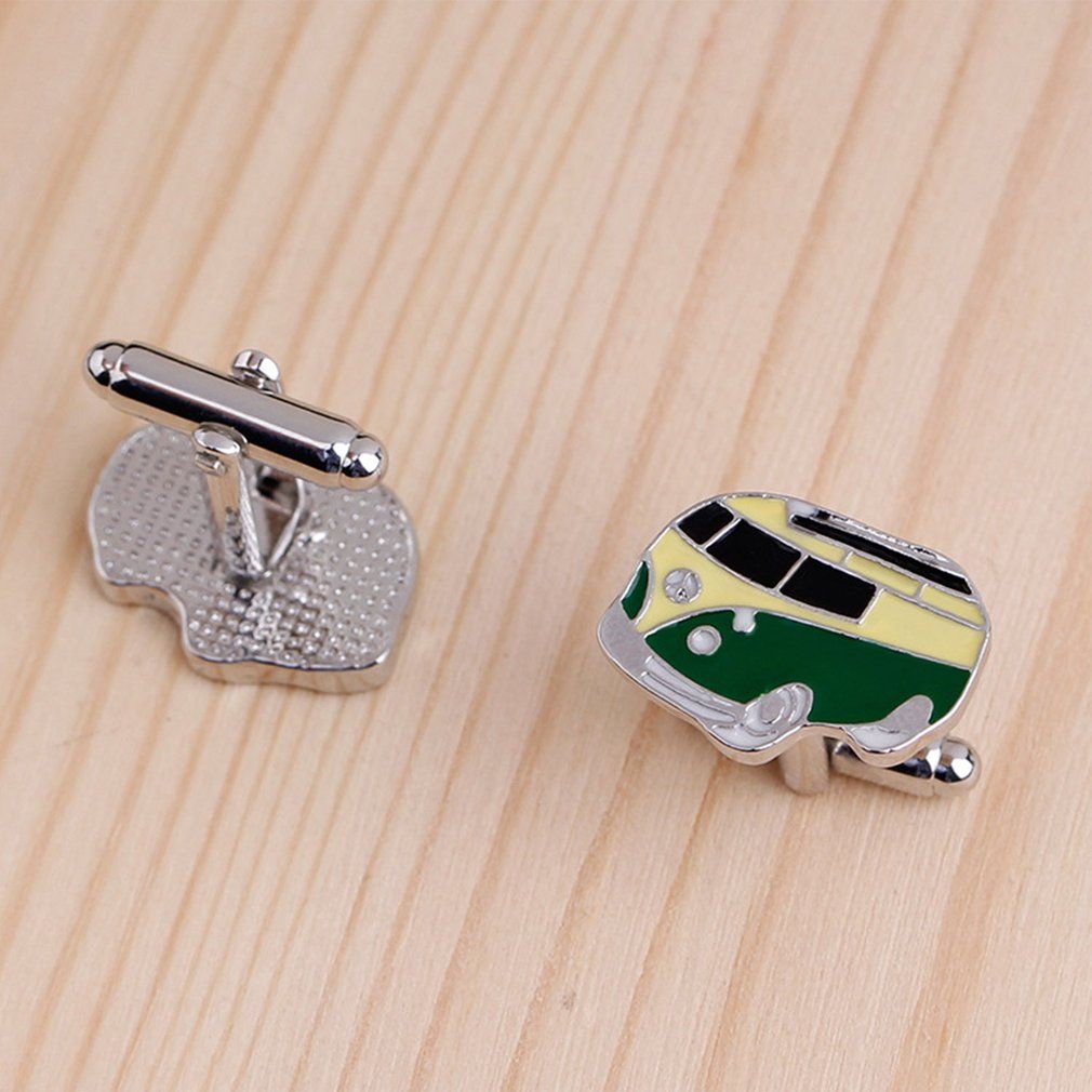 B1128 Fashion Creative Green Bus Cufflinks