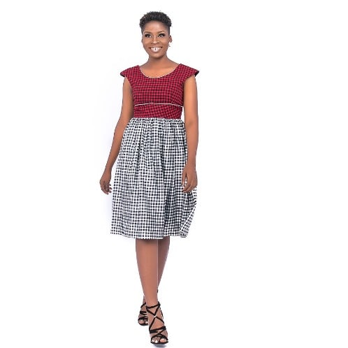 Red & Black Check Fitted Bodice On White & Black Gathered Down Panel With Fitting Cap