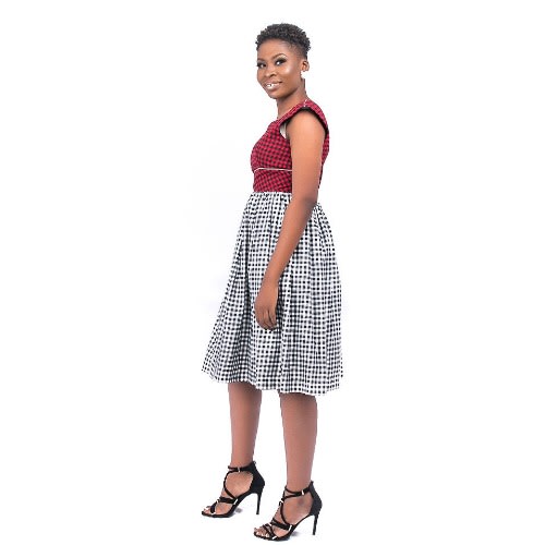 Red & Black Check Fitted Bodice On White & Black Gathered Down Panel With Fitting Cap