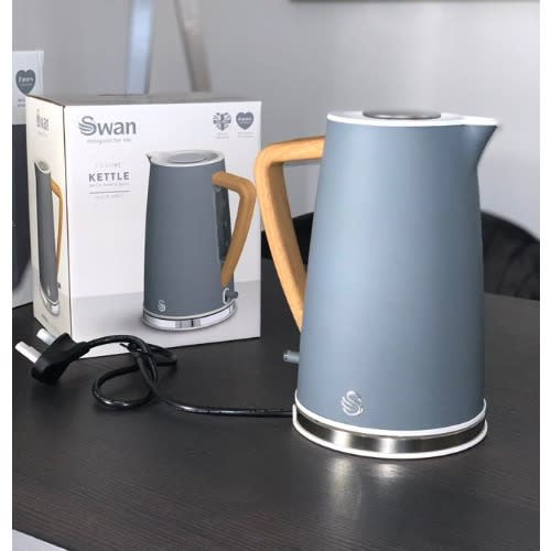 1.7l Nordic Cordless Jug Kettle With Wooden Handle – Grey