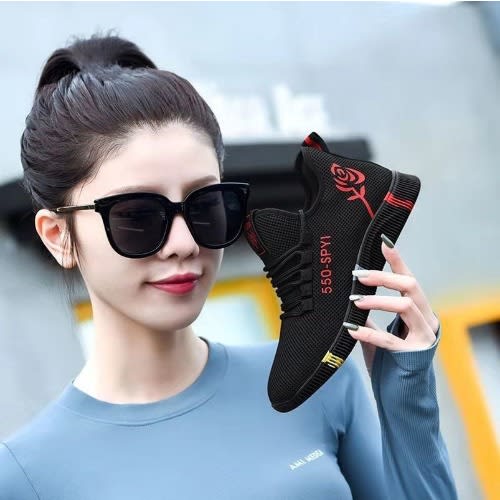 Women's Casual Fashion Sneakers - Black