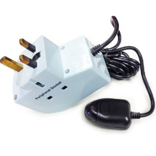 E-on Power Down Energy Saver And Surge Protector
