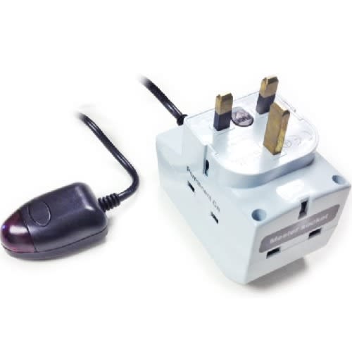 E-on Power Down Energy Saver And Surge Protector