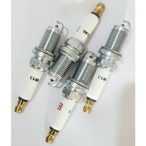 9813 Iridium Spark Plug - 4 Pieces