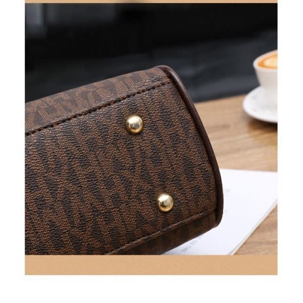 Ladies Shoulder Handbag - Brown
