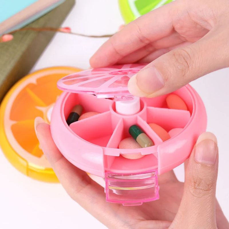 1PC Portable Mini Pill Cases 7 Weekly Pills Organizer Case Medicine Organizer Box Plastic Pill Container Drug Tablet Dispenser Green
