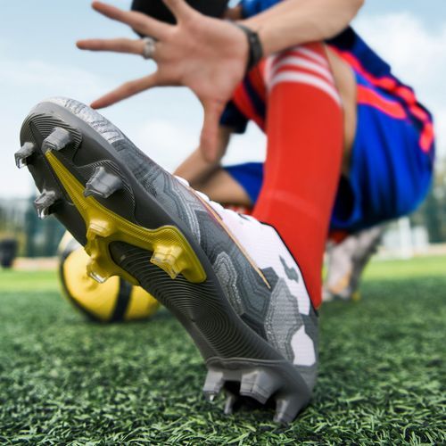2021 Men's Low Top Football Shoes Male Soccer Boots Sneakers