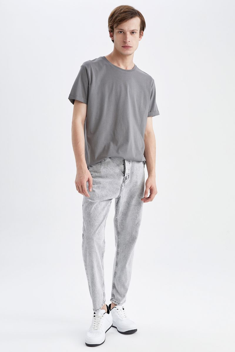 Man - Long Fit Crew Neck Short Sleeve Knitted T-Shirt - Grey