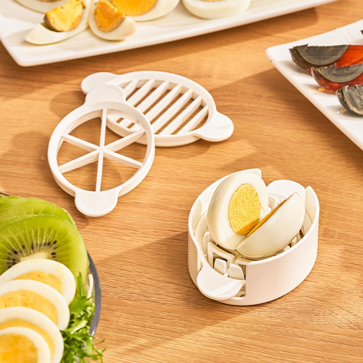 Multi-purpose Egg Cutter Multi-purpose Egg Fruit Slicer for Strawberry White