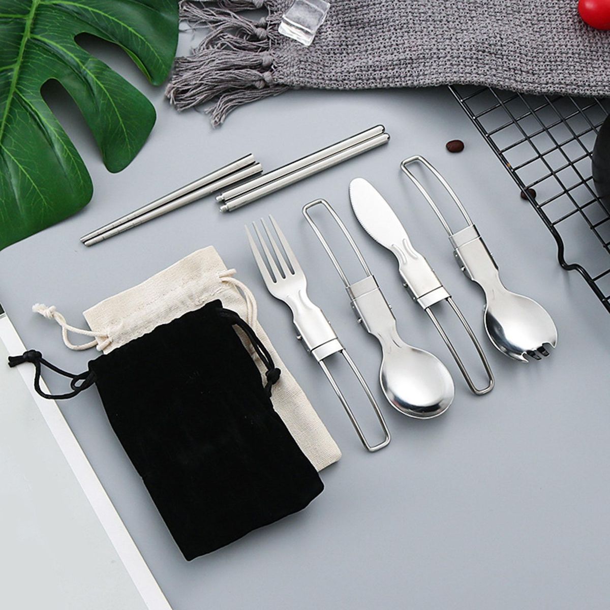 Outdoor Folding Tablewares BBQ Home Use Office Utensils Hiking Knive