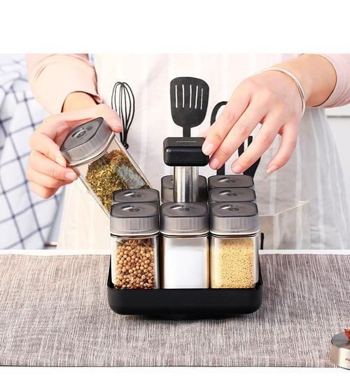 Kitchen Jars For Spices Rotating Glass Cruet Seasoning Jar Set BBQ Pepper Salt Shakers Paprika Bottle Kitchen Storage Rack Jar