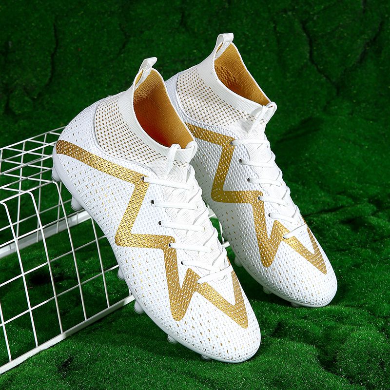 Men Cleats Soccer Shoes Fashion Football Boots Long Short Studs FG TF Sneakers