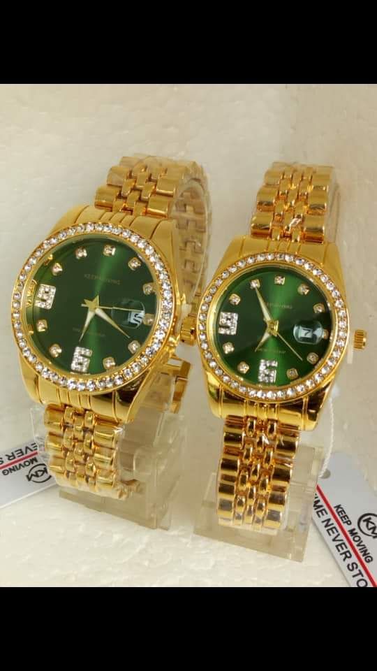 Gold  Classy WristWatch For Couple