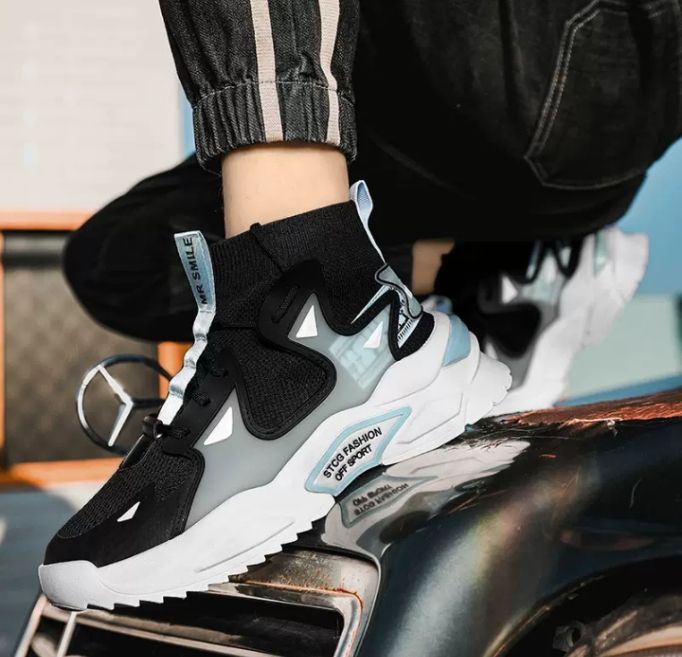 Unique Men Rugged High Top Sneakers In Skyblue/black