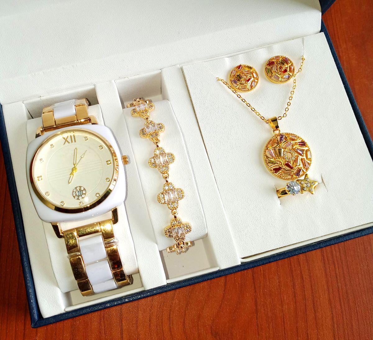 Forever Classic Best Selling Iced Studded Sophisticated Chain Wristwatch + Female Classic Sets