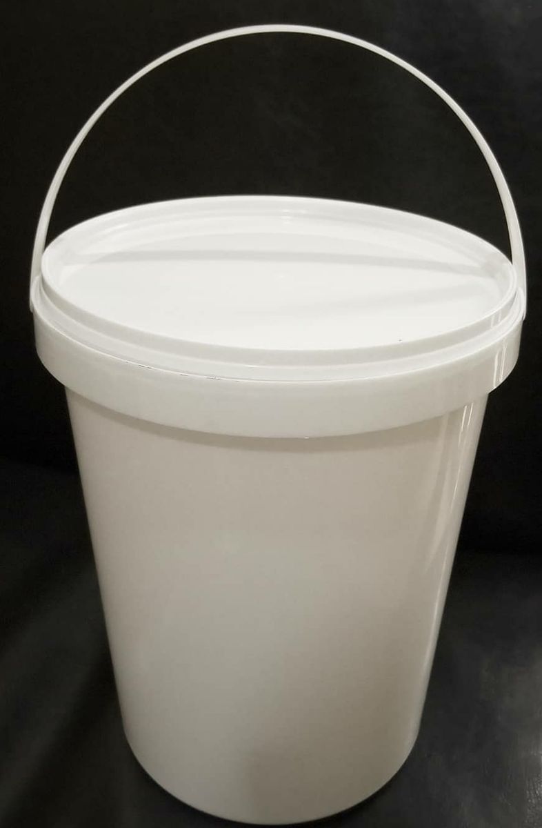 12 Pieces White Plastic Bucket With  Lid (4 Litres)