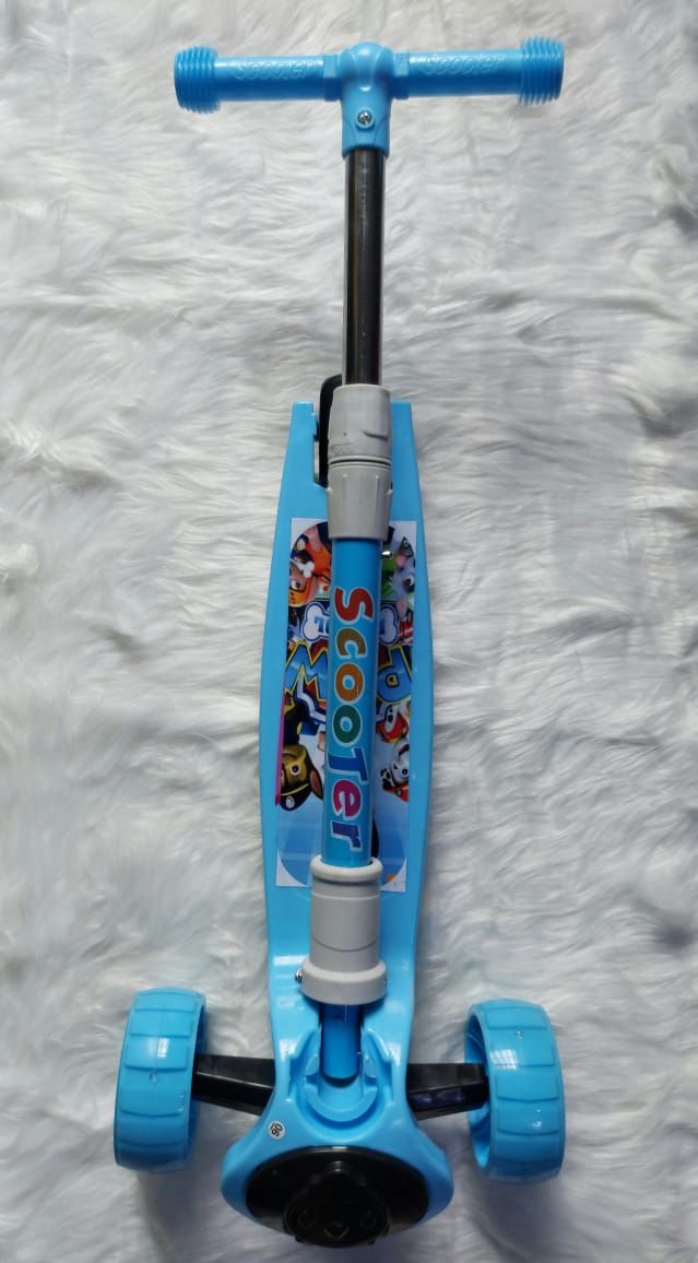Paw Patrol Light, Sound & Led Scooter