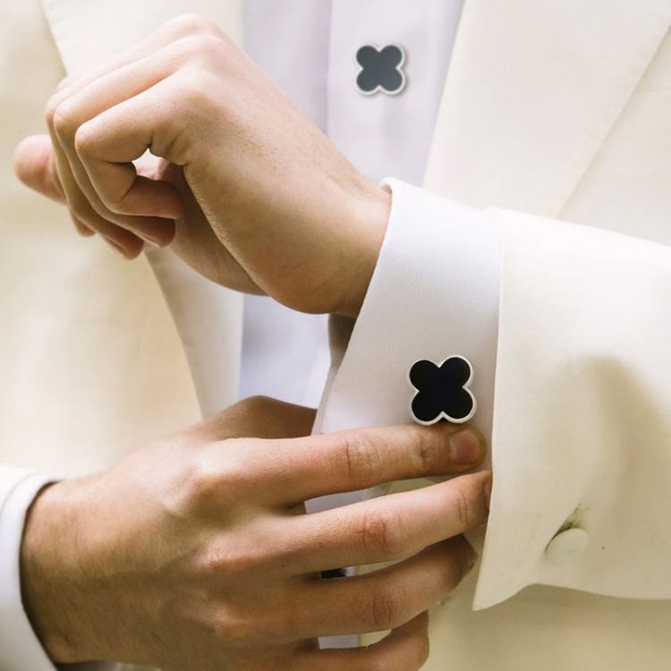 2 Pairs Men Clover Rose Pattern Cufflinks, Color: Silver Fan S