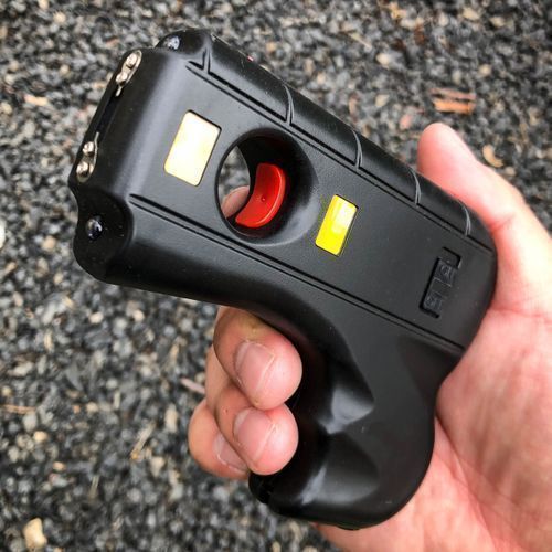 SG-300 PRO SERIES FLASHLIGHT SHOCK