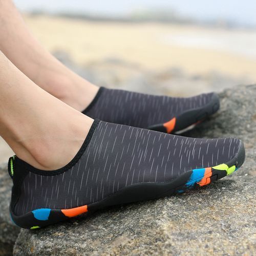 Unisex Water Shoes Beach Diving Climbing Shoes-Black