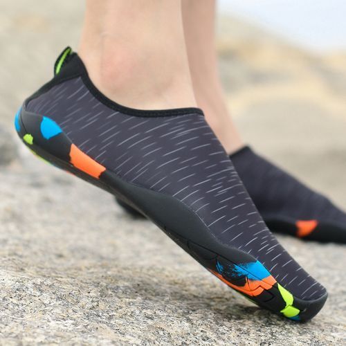 Unisex Water Shoes Beach Diving Climbing Shoes-Black