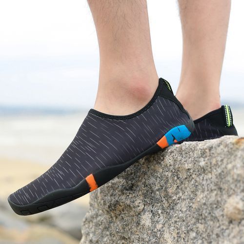 Unisex Water Shoes Beach Diving Climbing Shoes-Black